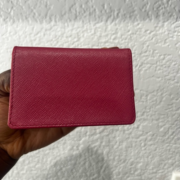 Prada Saffiano leather card holder! - Picture 8 of 10